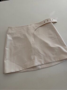 Astr Cream Mini Skirt
